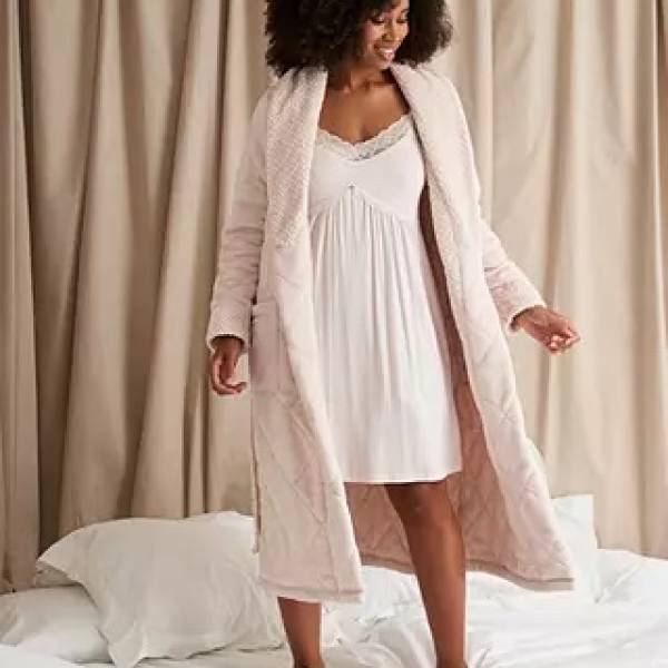 Pretty You London Duster/ochtendjas Pretty You London quilted velour duster diverse