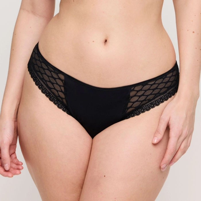 Twist by Prima Donna Twist by Prima Donna nako string